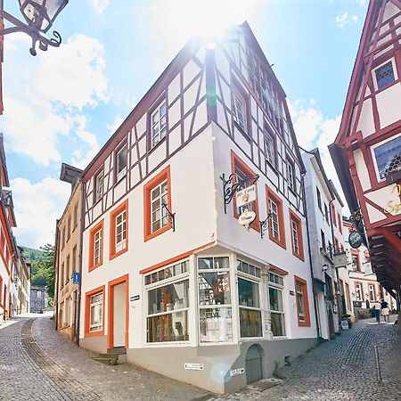 Fachwerkperle Am Historischen Marktplatz Бернкастель-Кюс Экстерьер фото